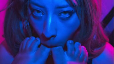 These Girls Are Experts In Worshipping Feet